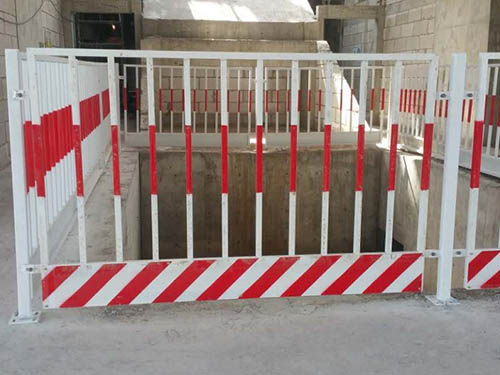 基坑護(hù)欄02 基坑護(hù)欄02