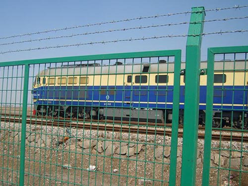 鐵路護(hù)欄網(wǎng)05 鐵路護(hù)欄網(wǎng)05